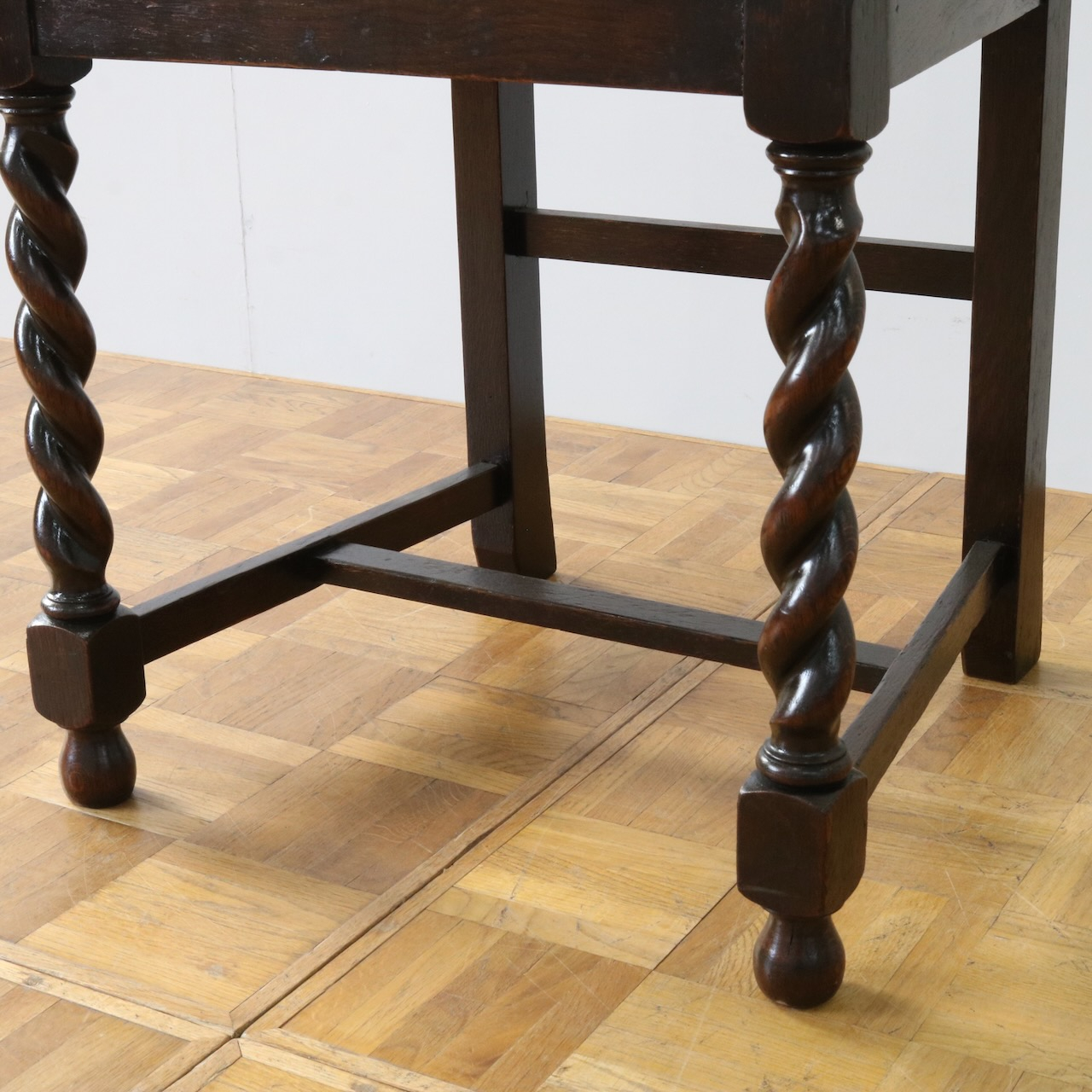 オークチェアー