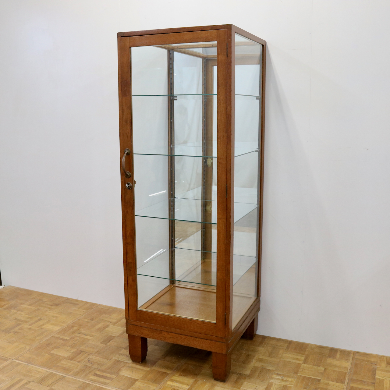 ショップキャビネット