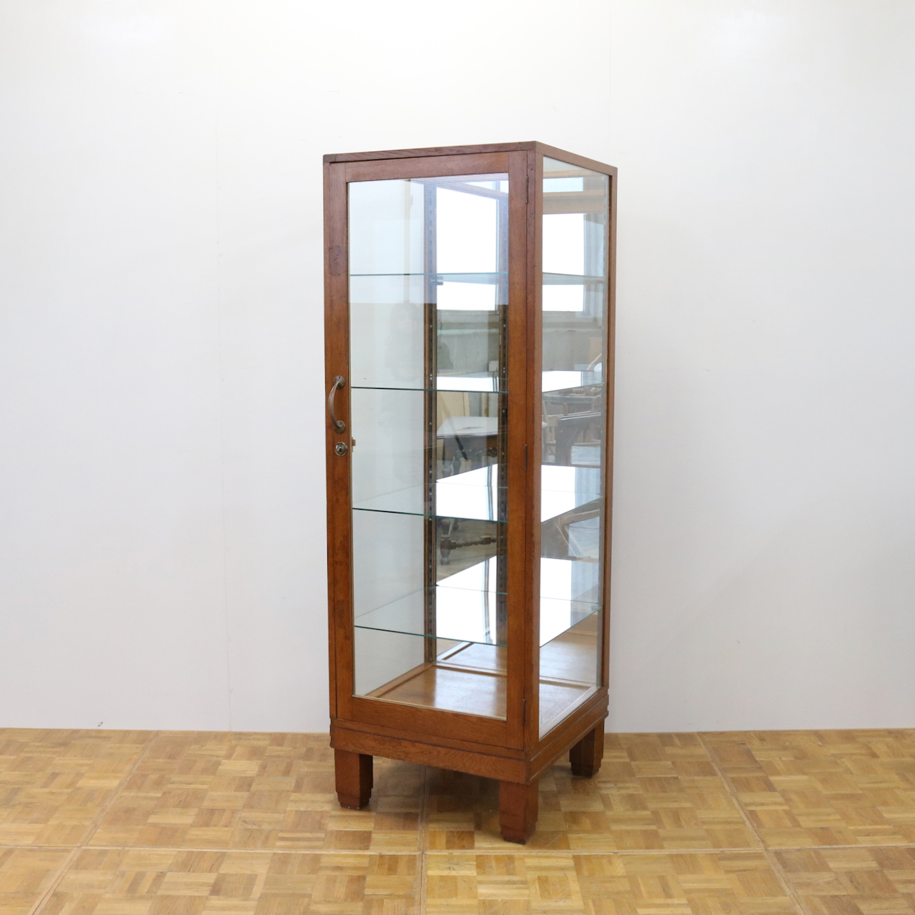 ショップキャビネット