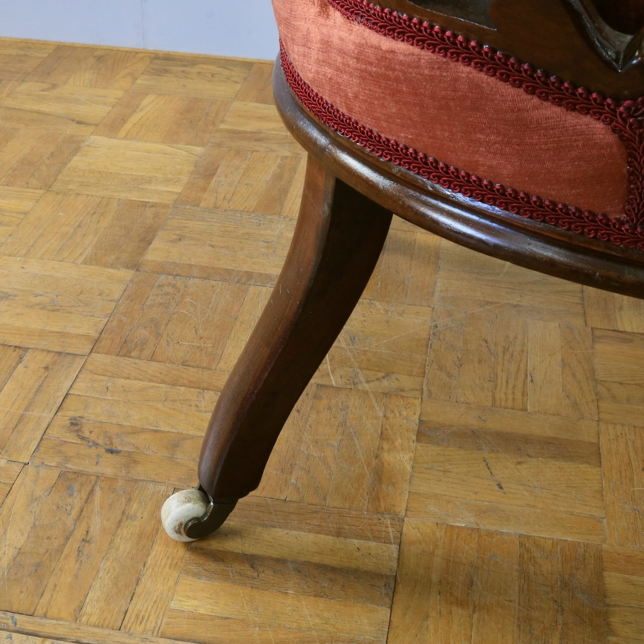 ナーシングチェアー