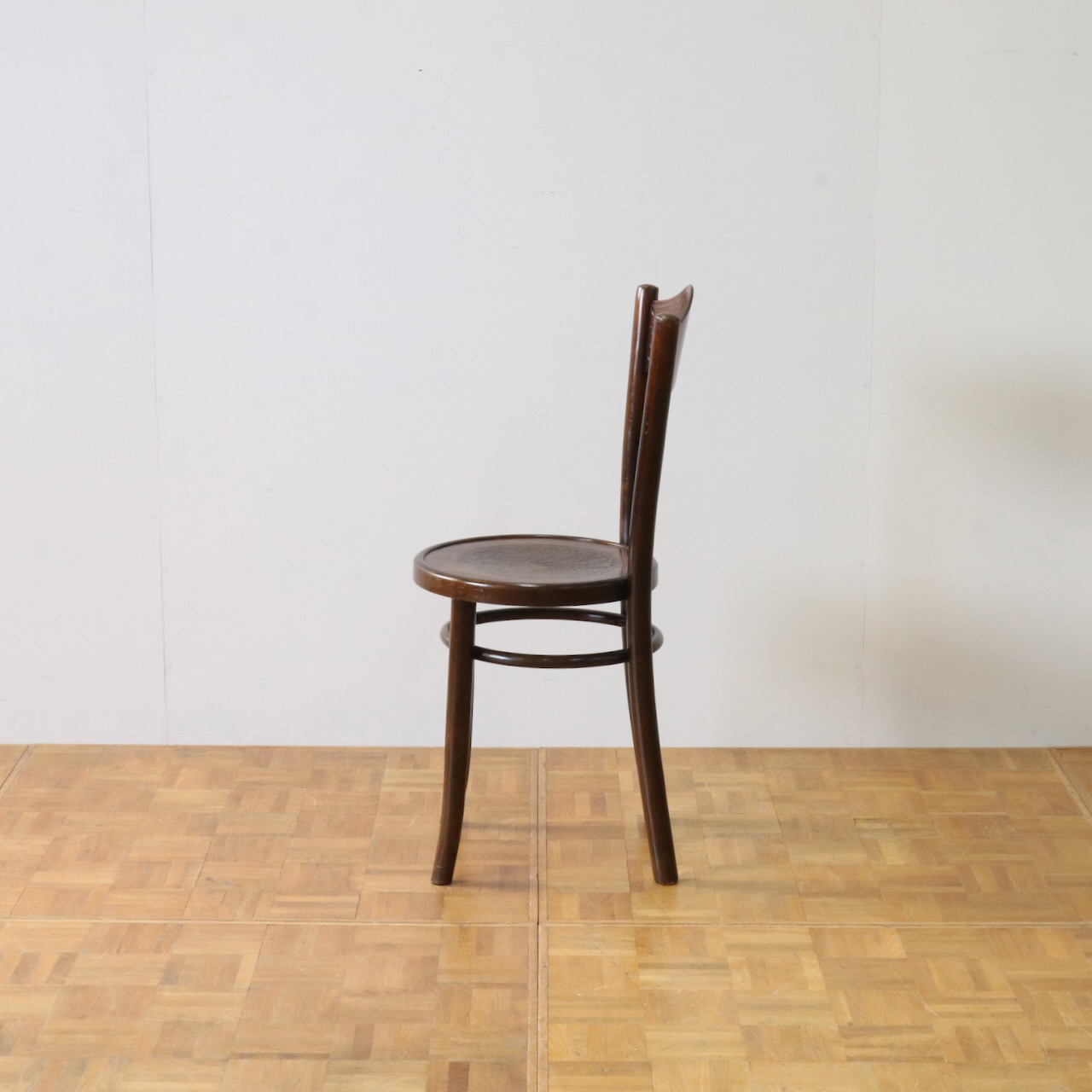 ベントウッドチェアー