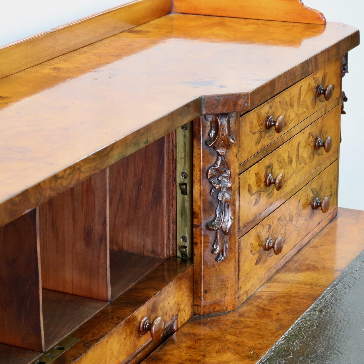 ライティングデスク