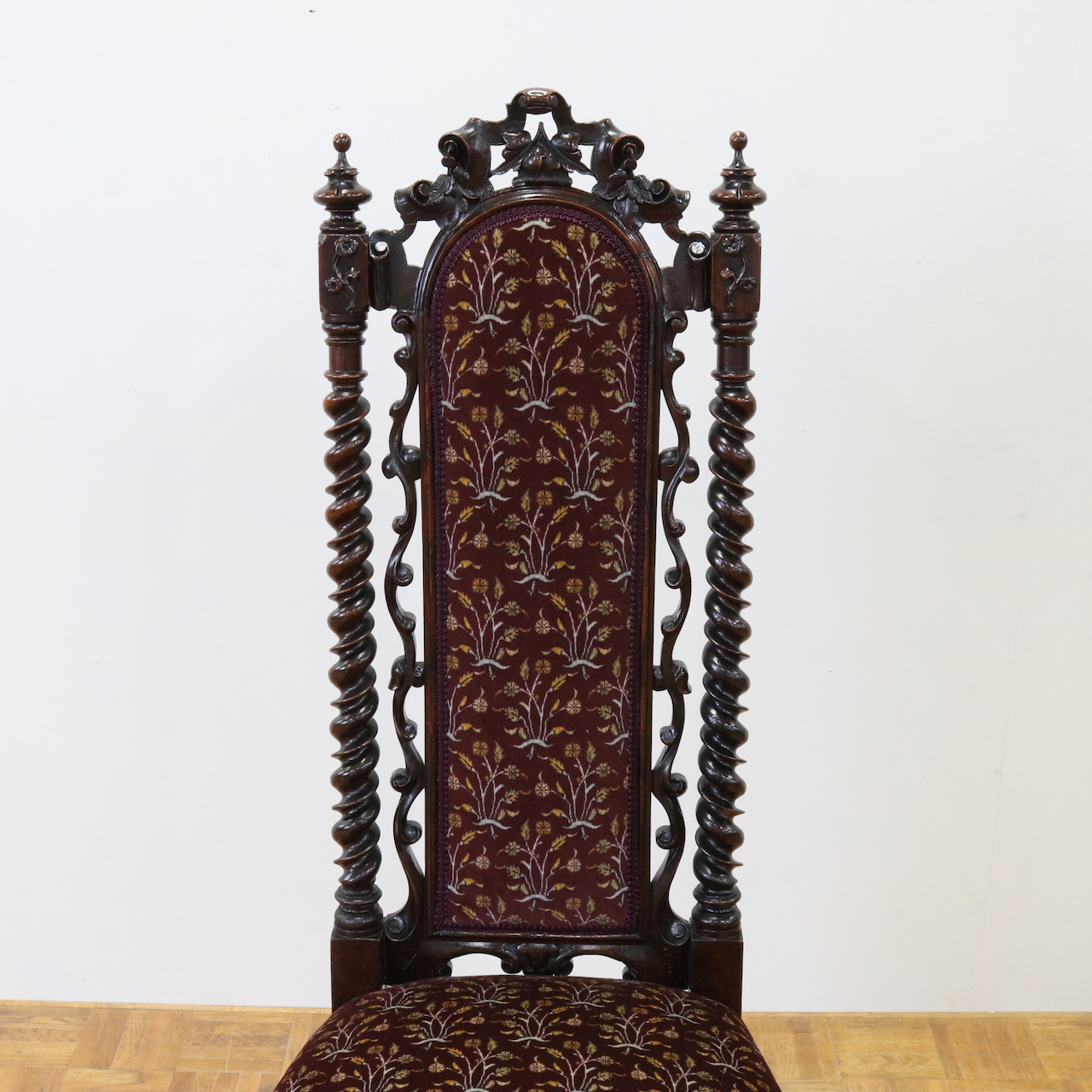 ナーシングチェアー