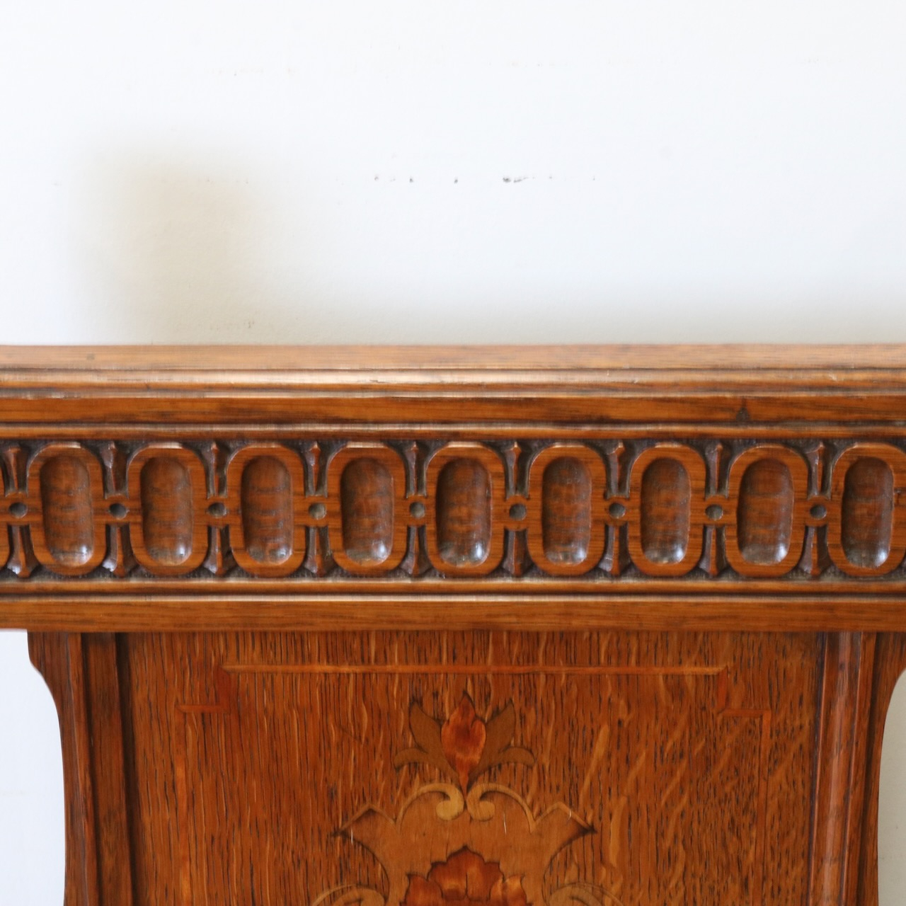 ホールチェアー