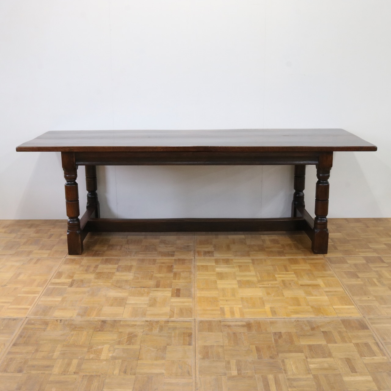 ダイニングテーブル