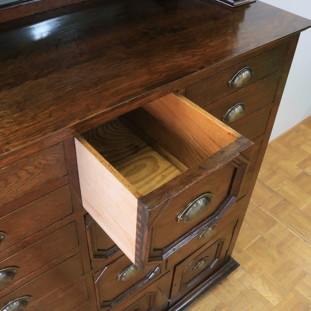 デンティストキャビネット