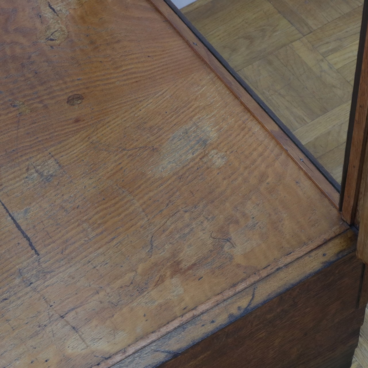 ショップキャビネット