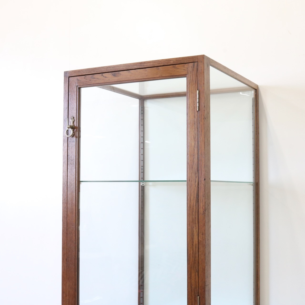 ショップキャビネット