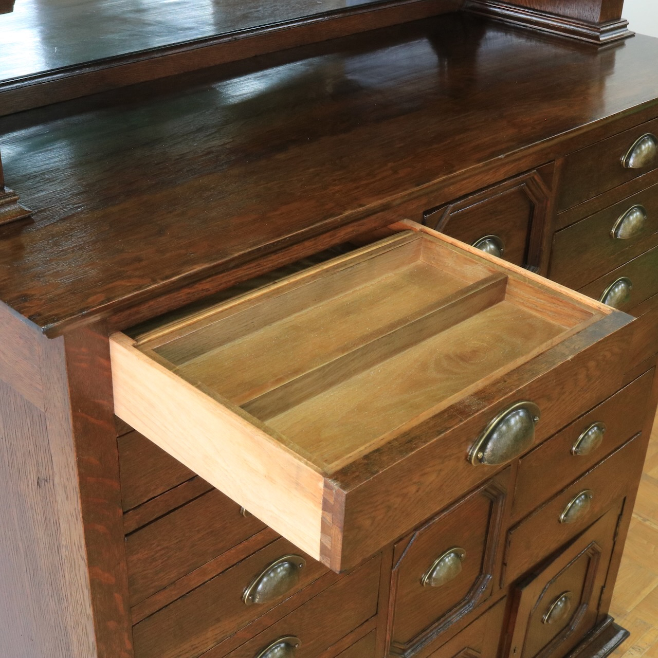 デンティストキャビネット