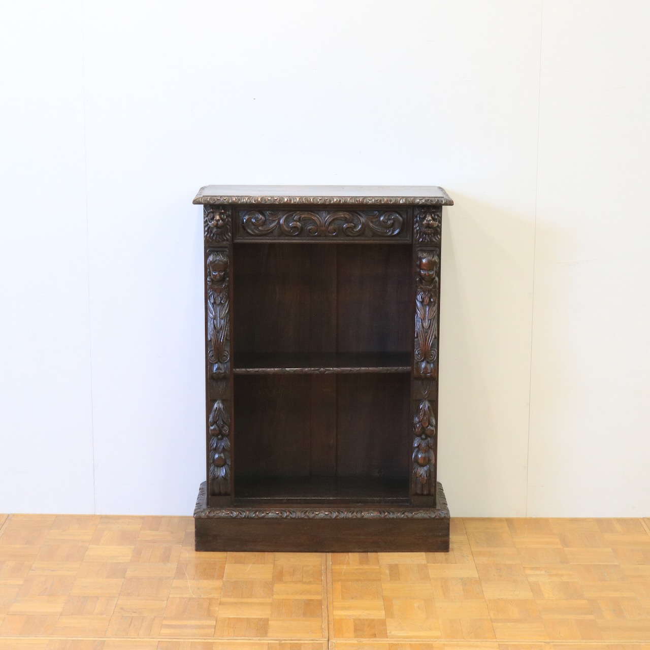 ブックシェルフ