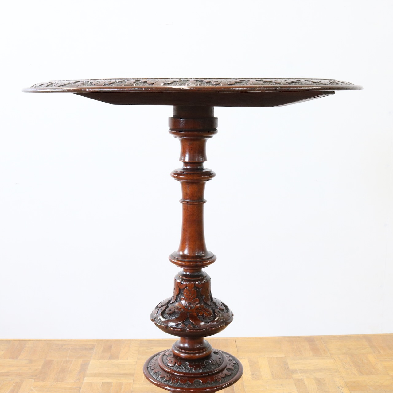 オケージョナルテーブル