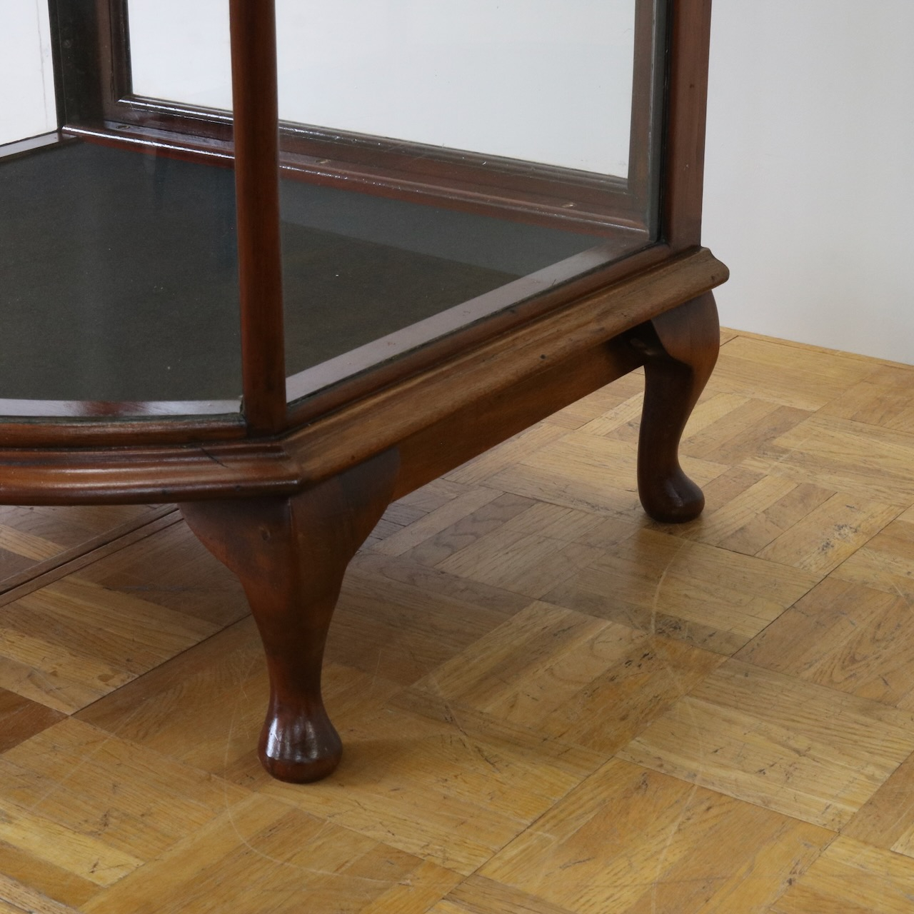 ショップキャビネット