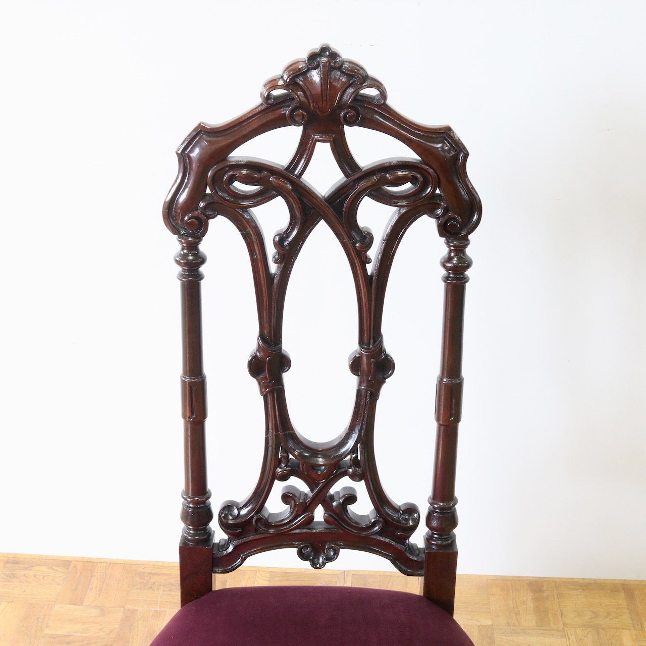 ナーシングチェアー