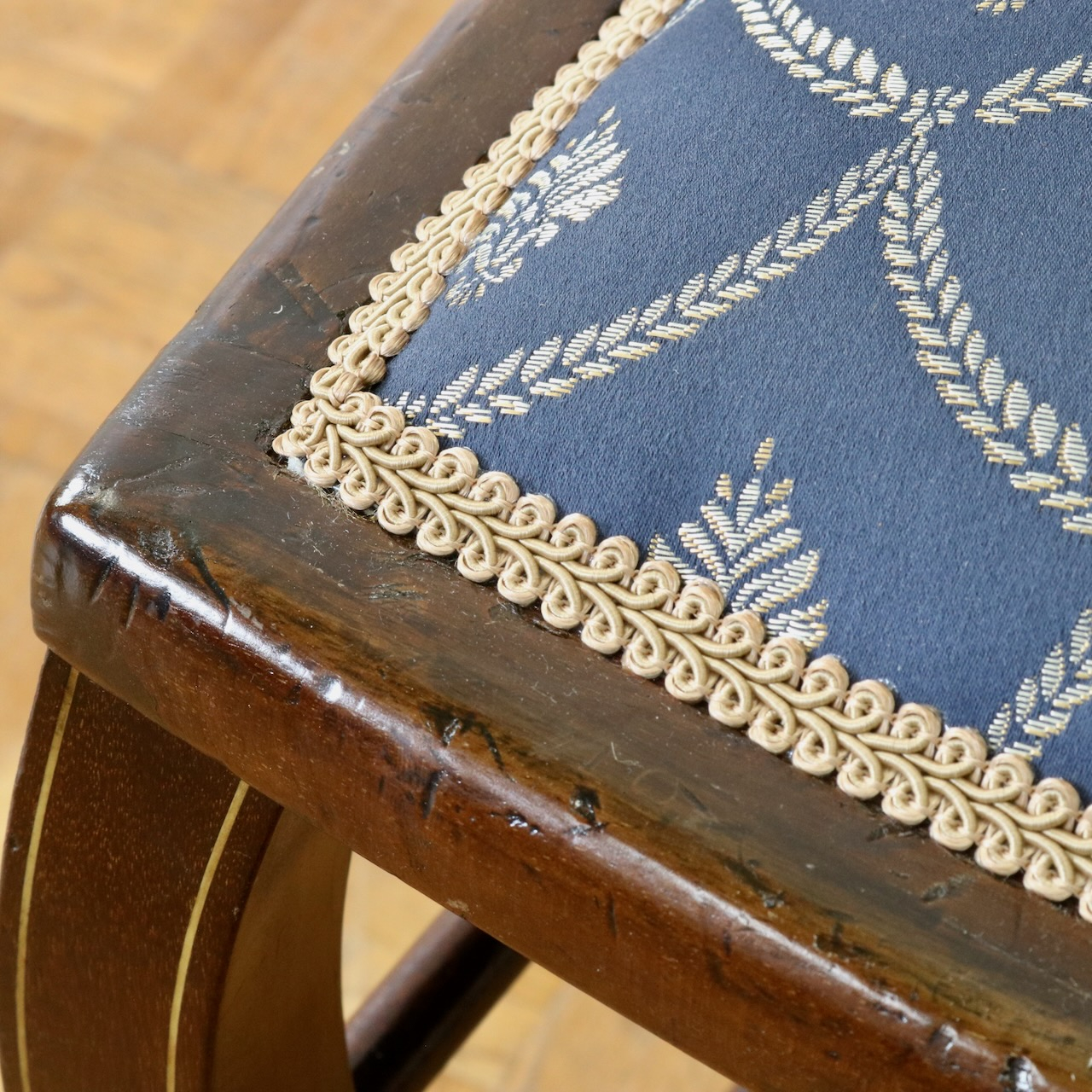 サイドチェアー