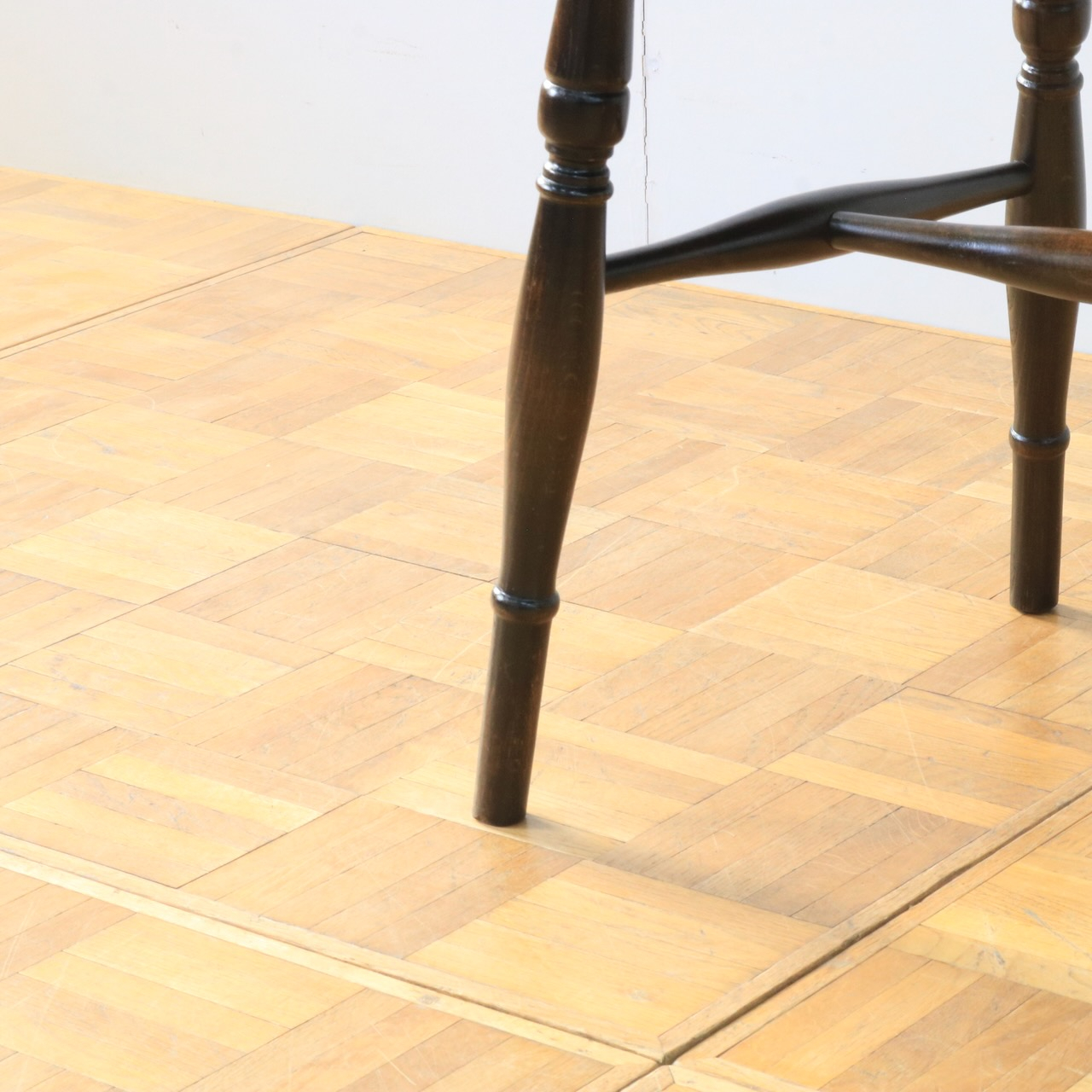 スピンドルチェアー