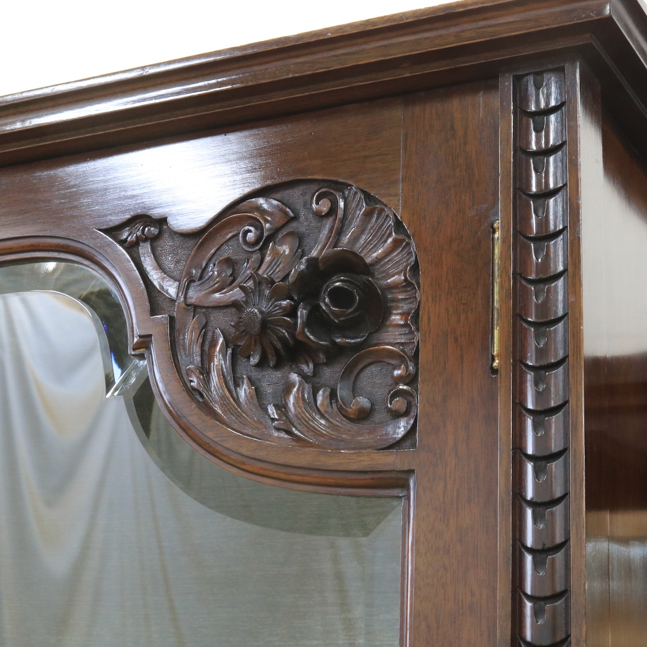 パーラーキャビネット