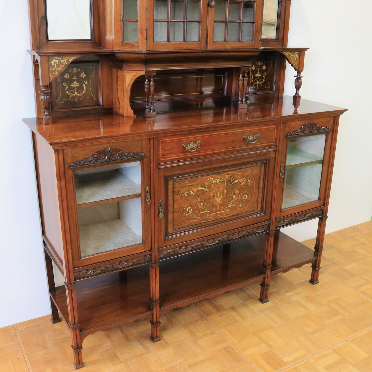 ミラーバックサイドボード