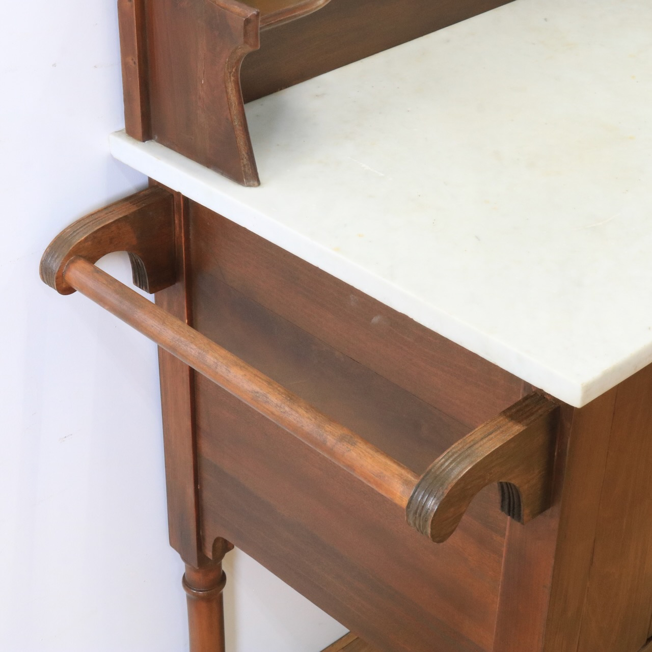 ウォッシュハンドスタンド