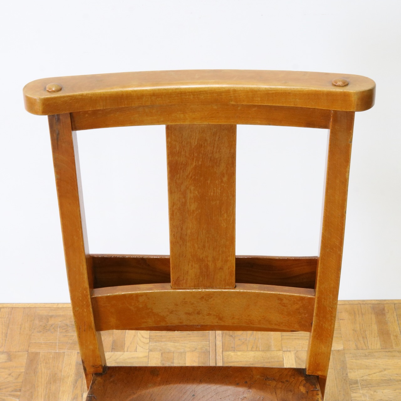 チャペルチェアー