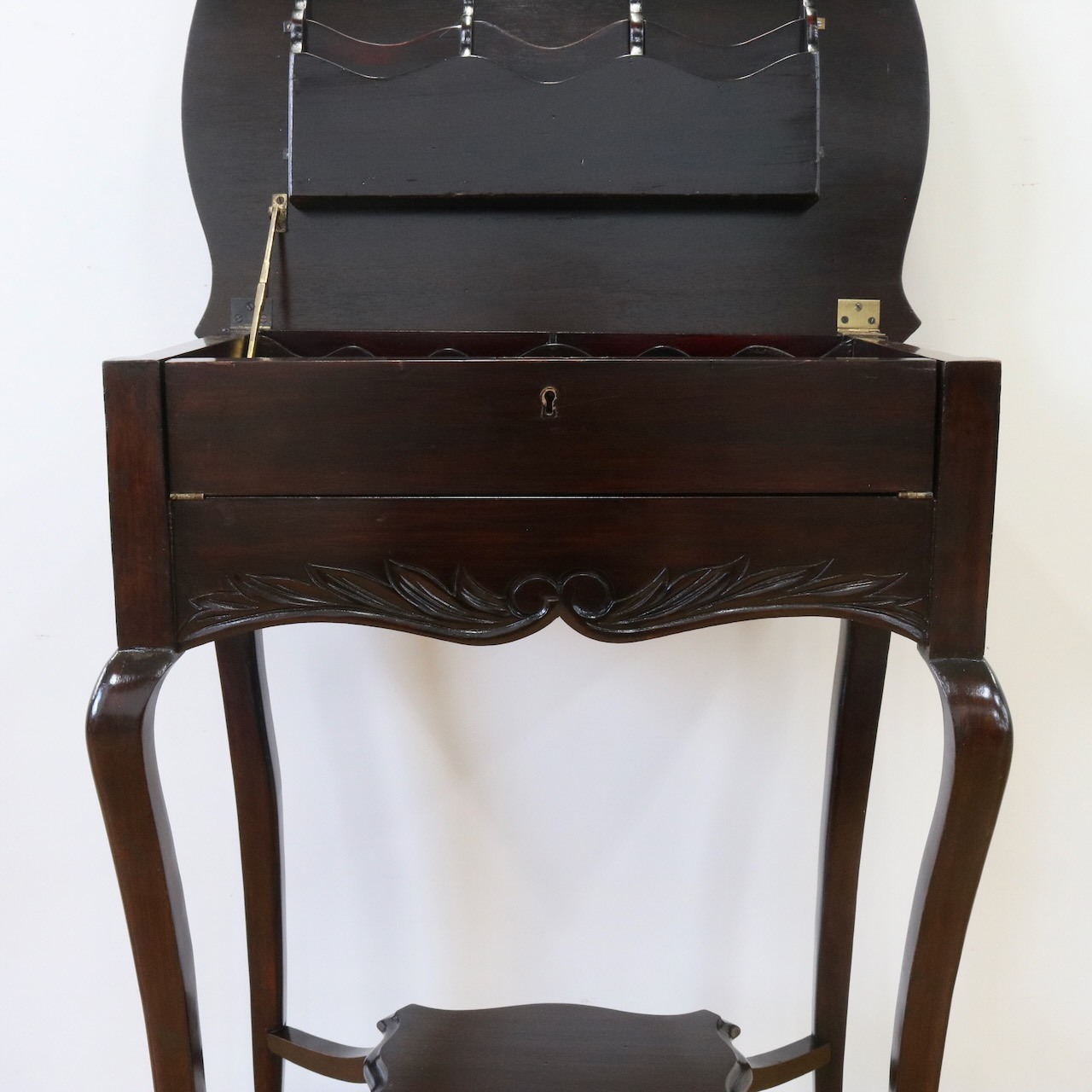 ライティングデスク