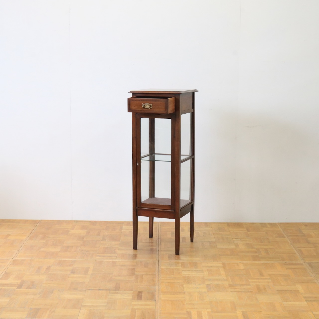 ショップキャビネット