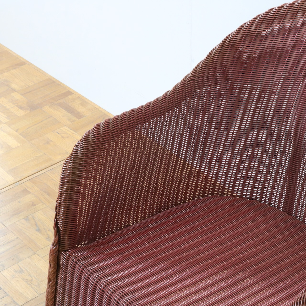 ロイドルームチェアー