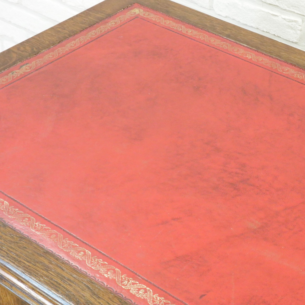 ライティングデスク