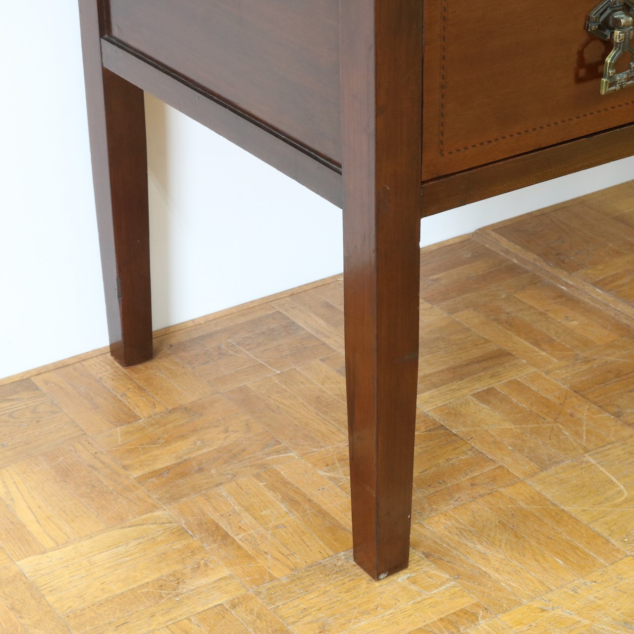 カップボードチェスト