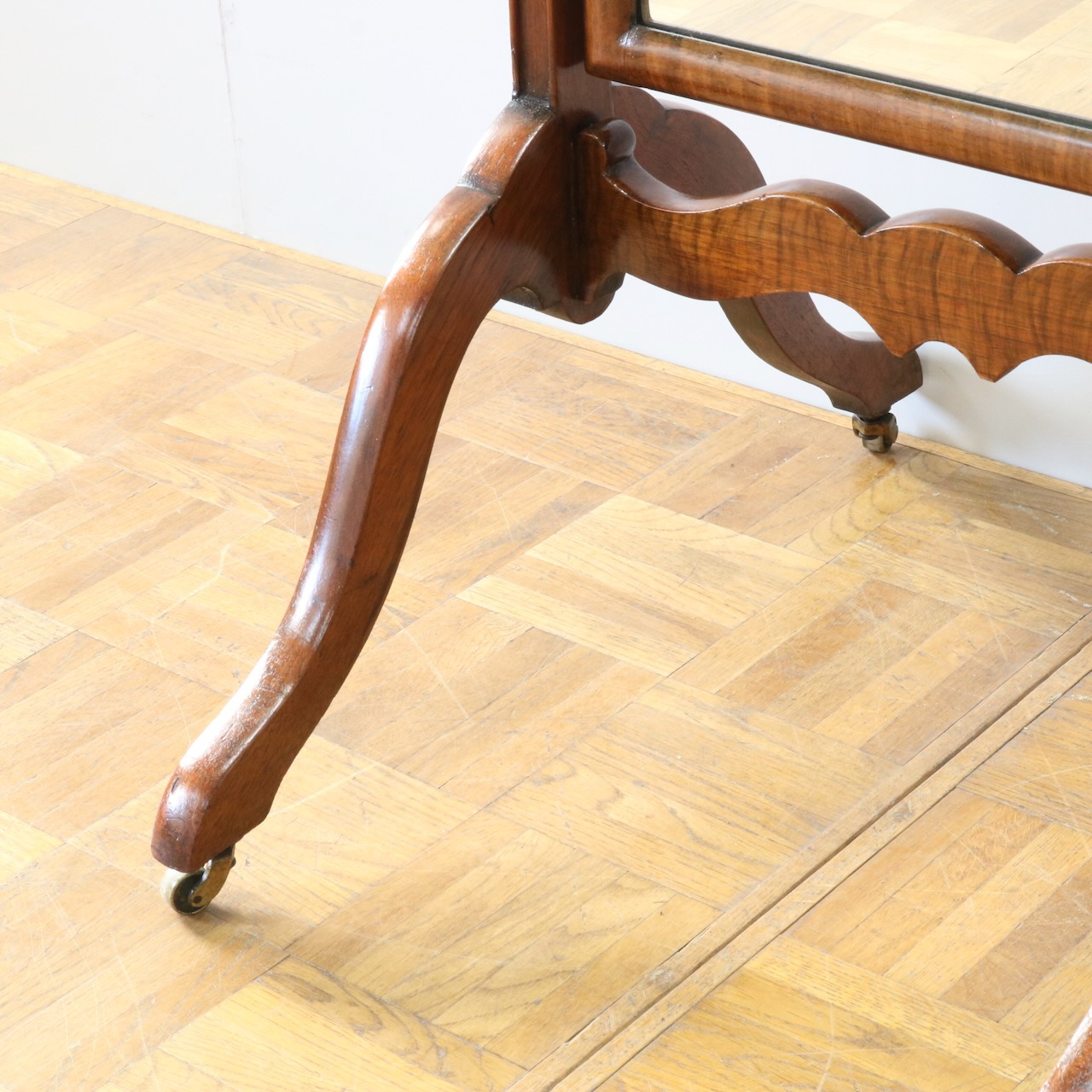 シュバルミラー