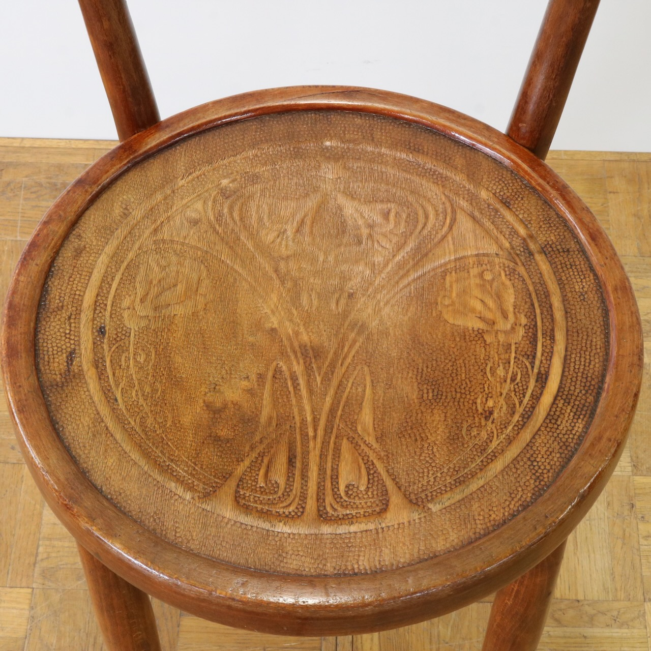 ベントウッドチェアー