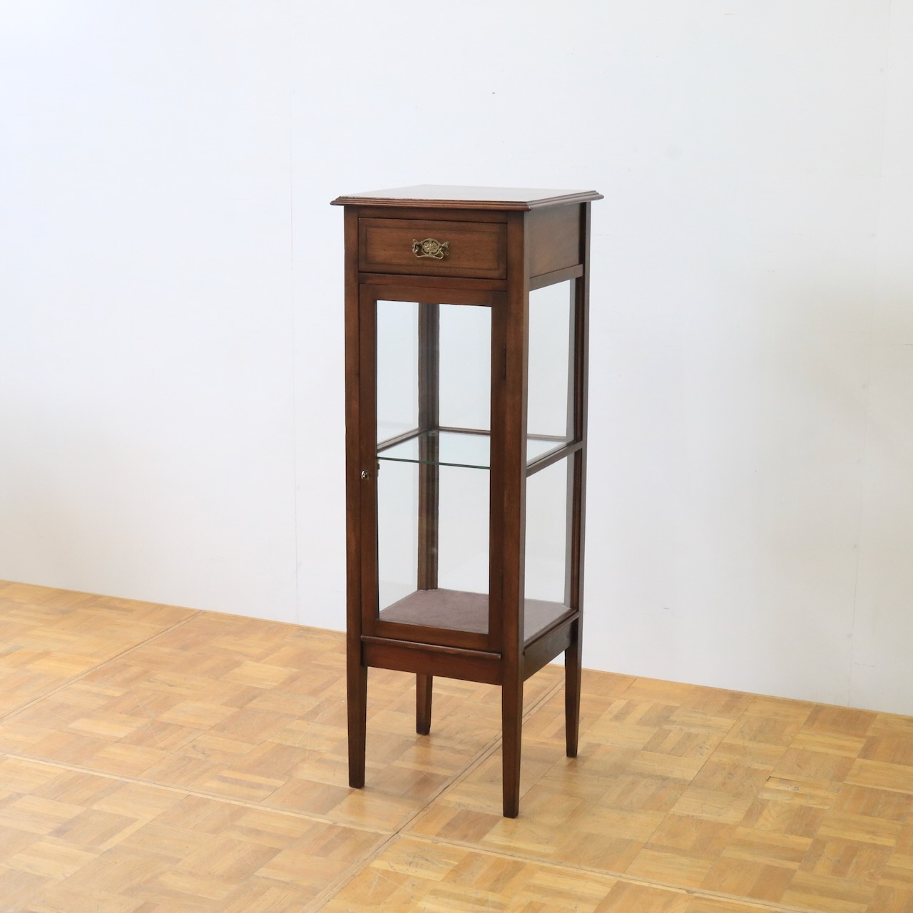 ショップキャビネット