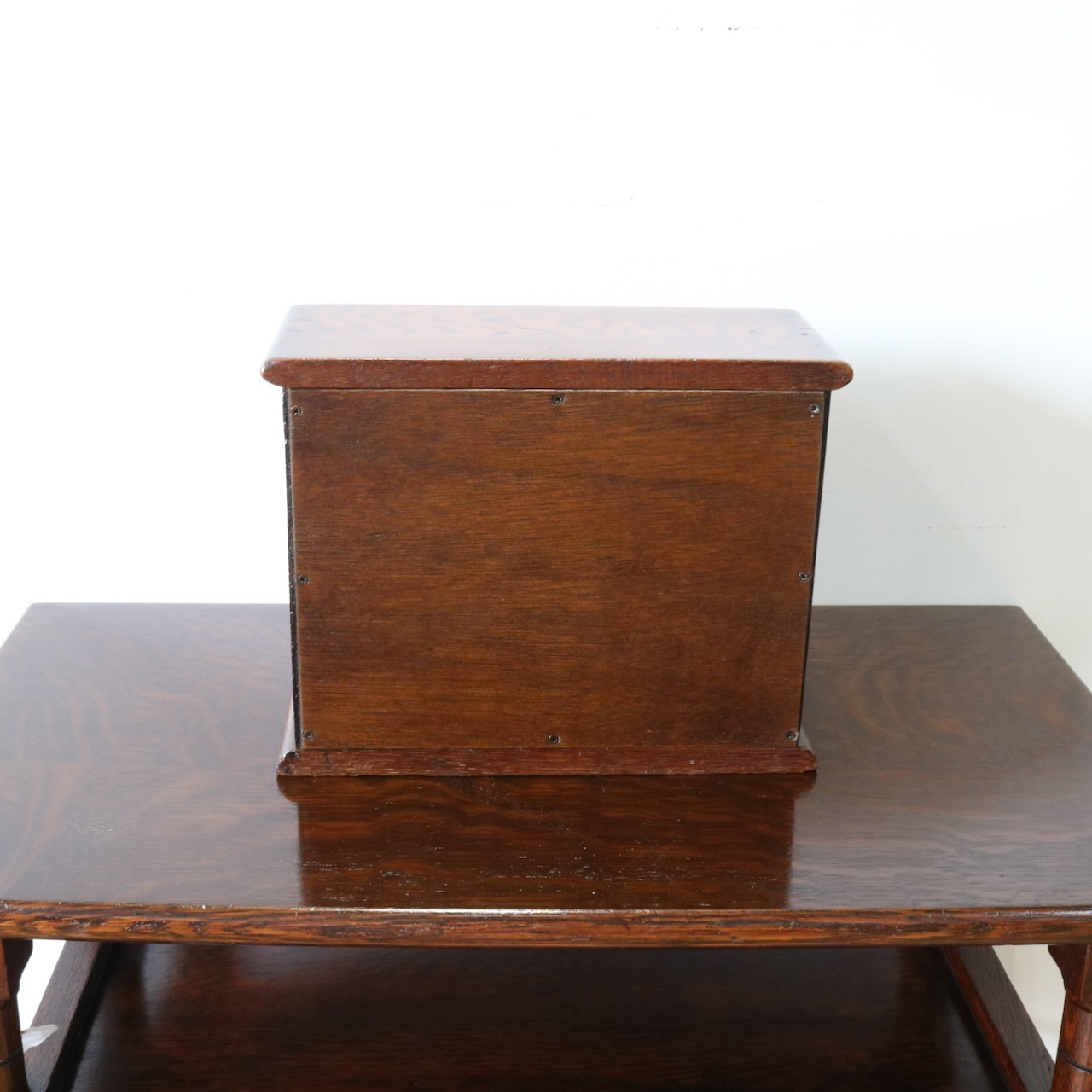 ファイリングキャビネット