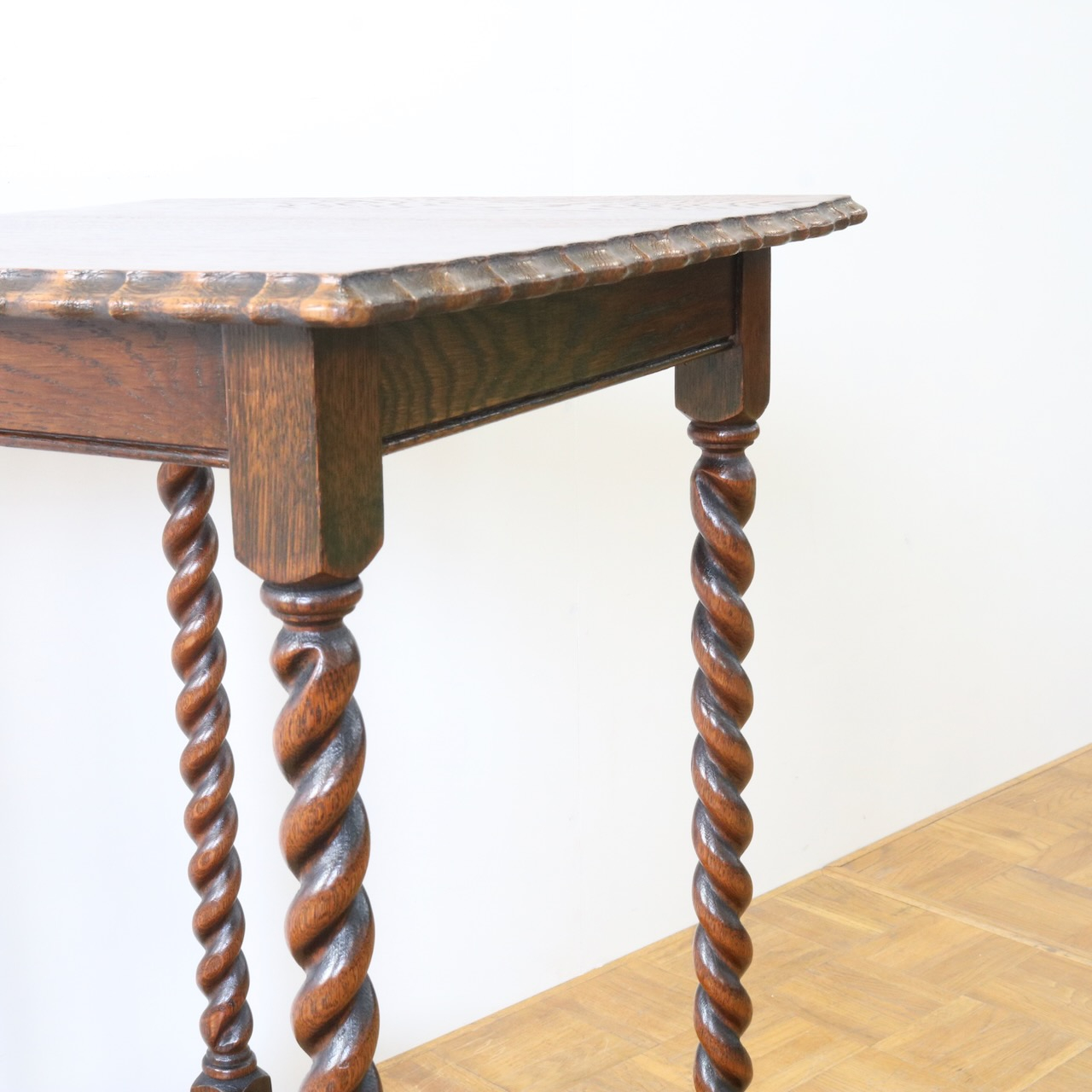 オケージョナルテーブル