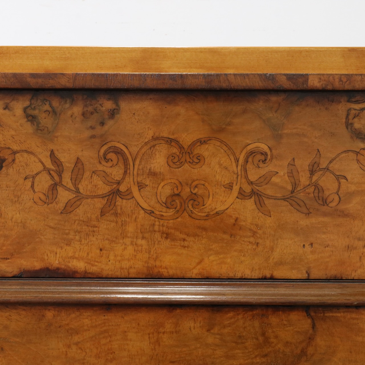 ライティングデスク