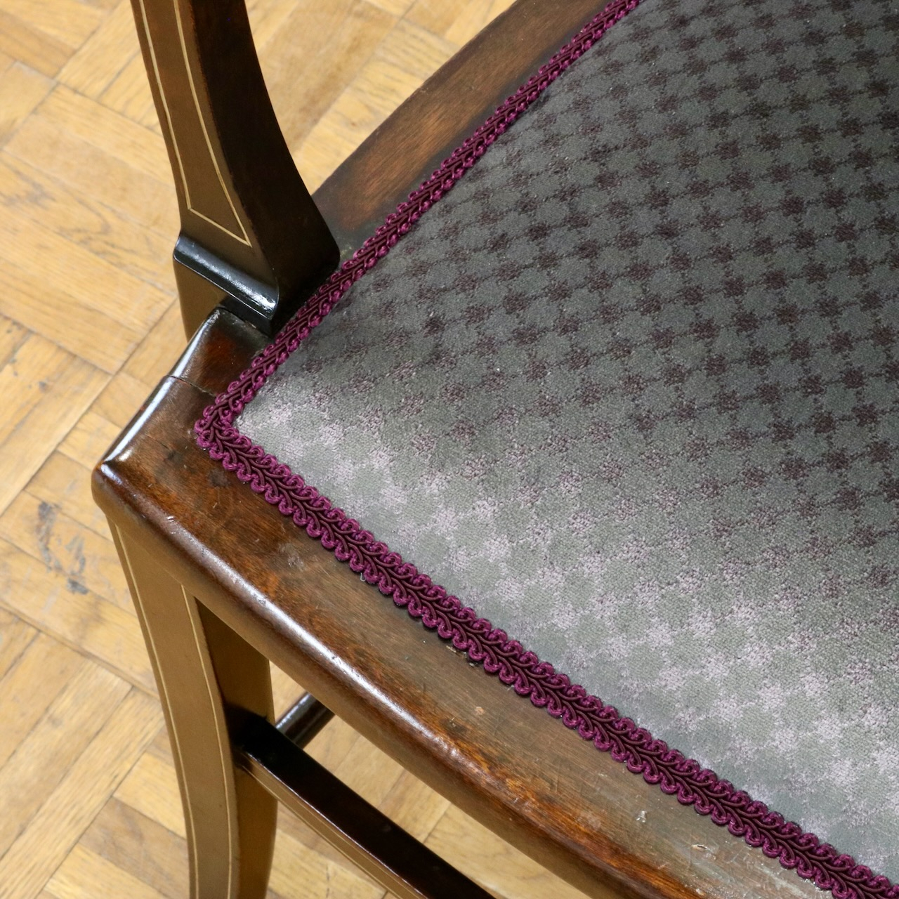 アームチェアー