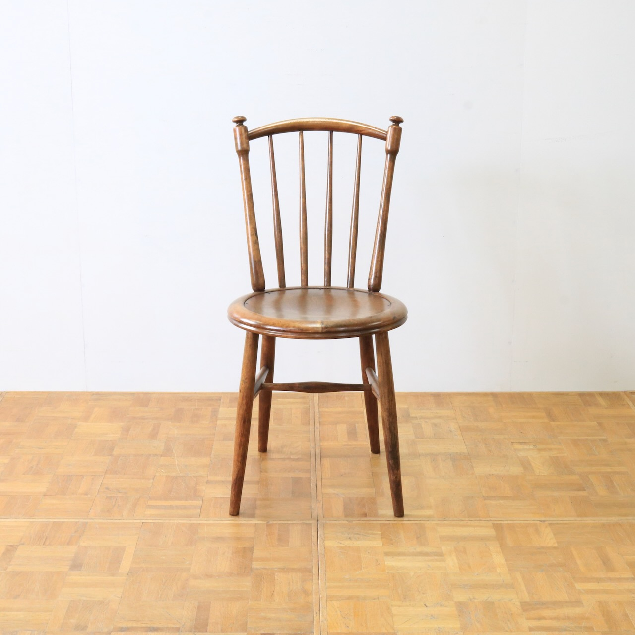 ベントウッドチェアー