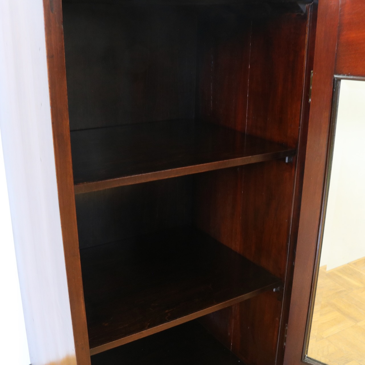 ミュージックキャビネット