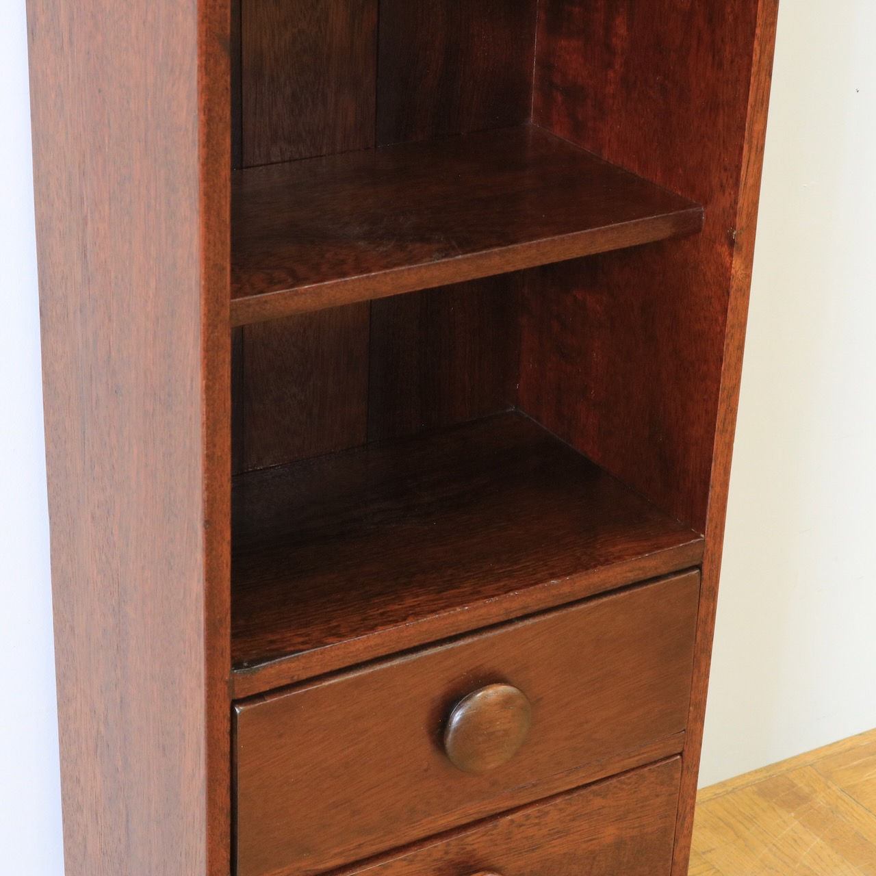 ブックシェルフ