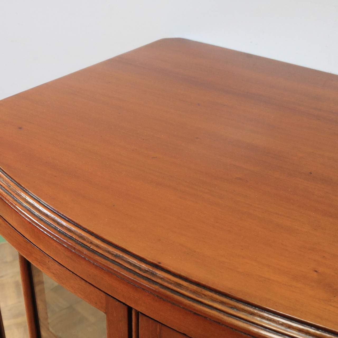 ミュージックキャビネット