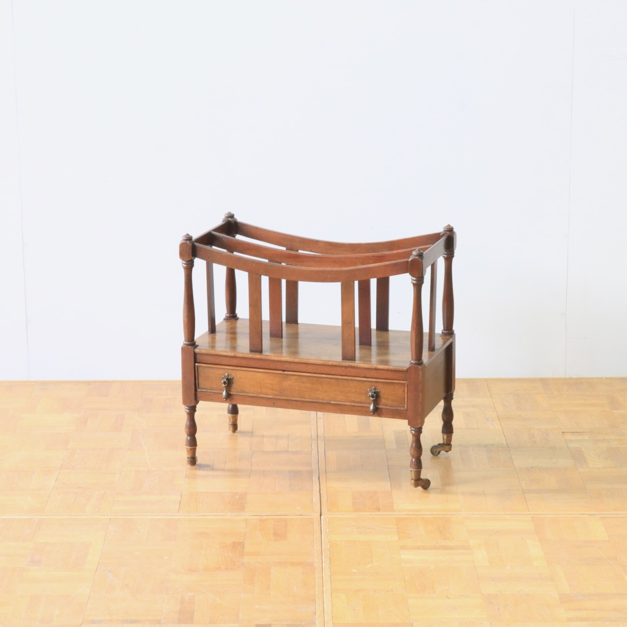 マガジンラック