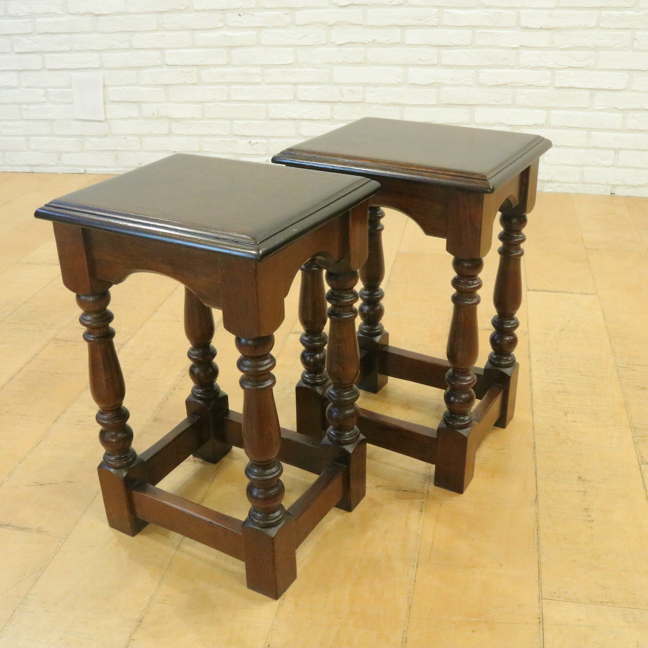 ネストテーブル