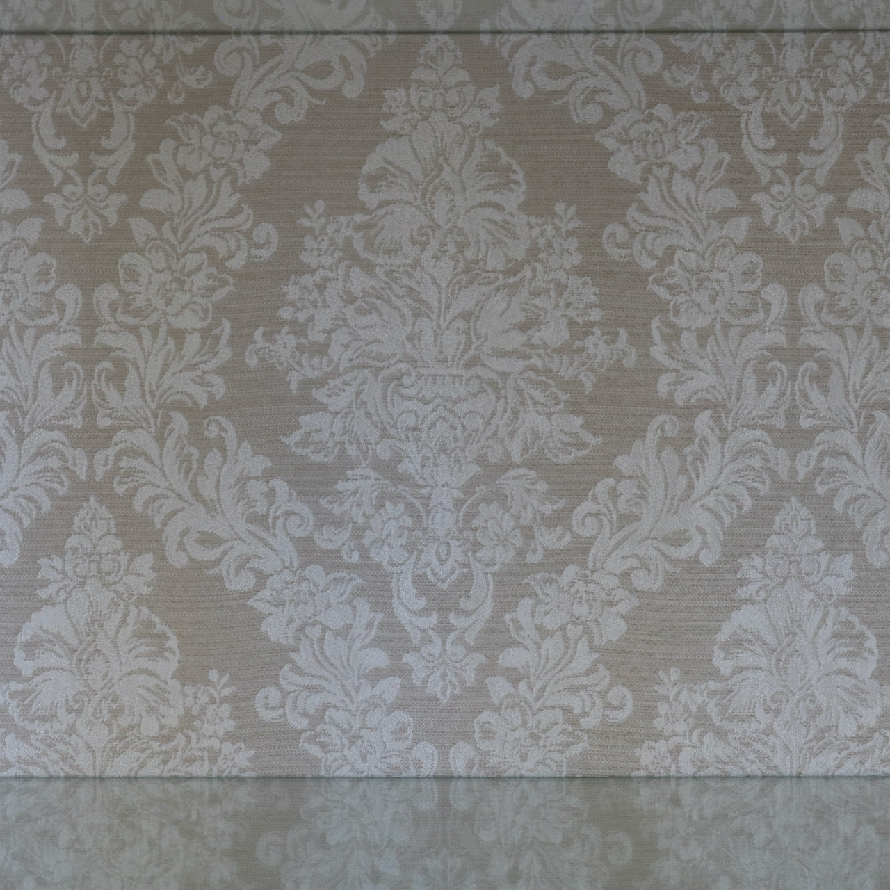 グラスキャビネット