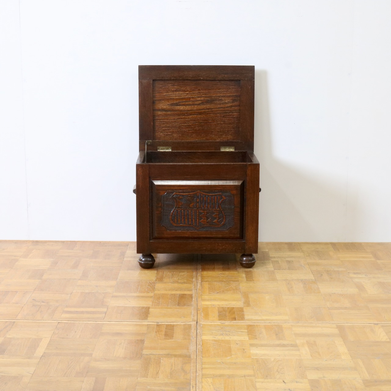 ブランケットボックス