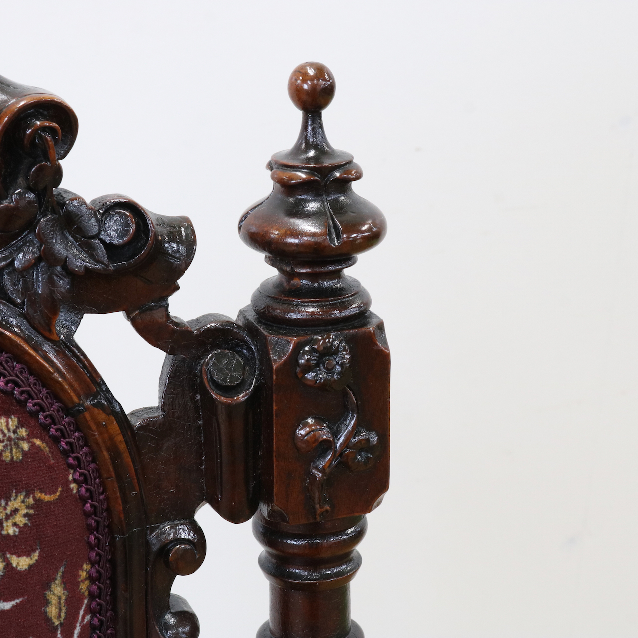 ナーシングチェアー