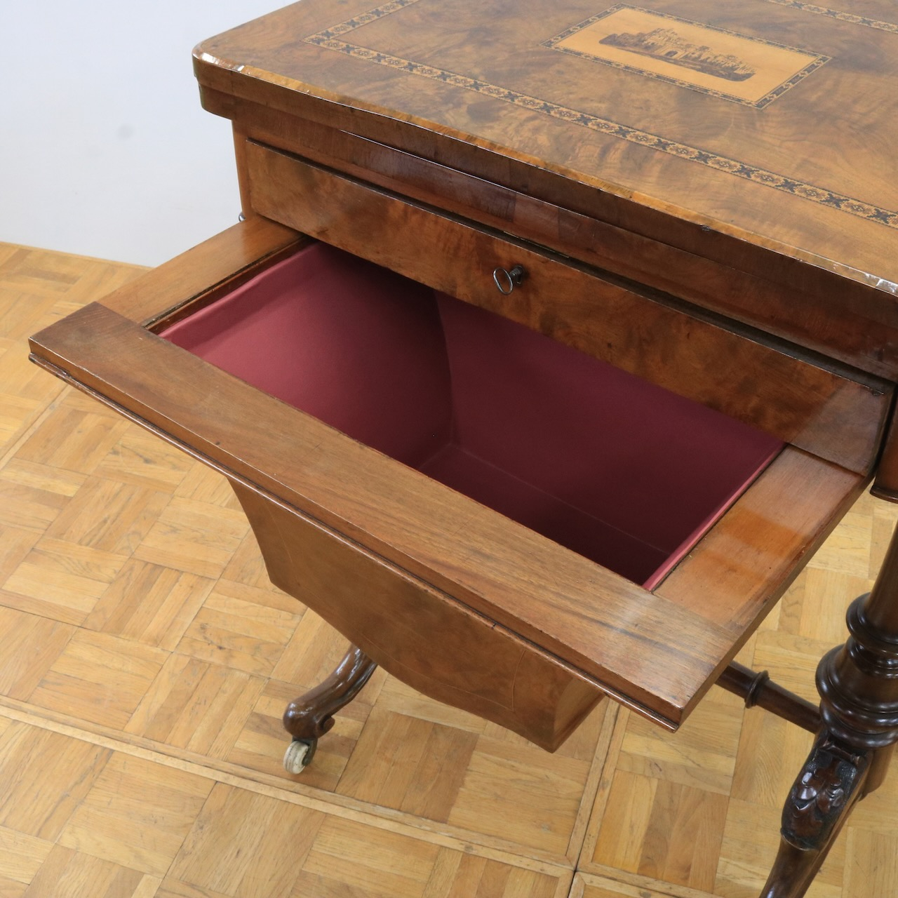 カードテーブル