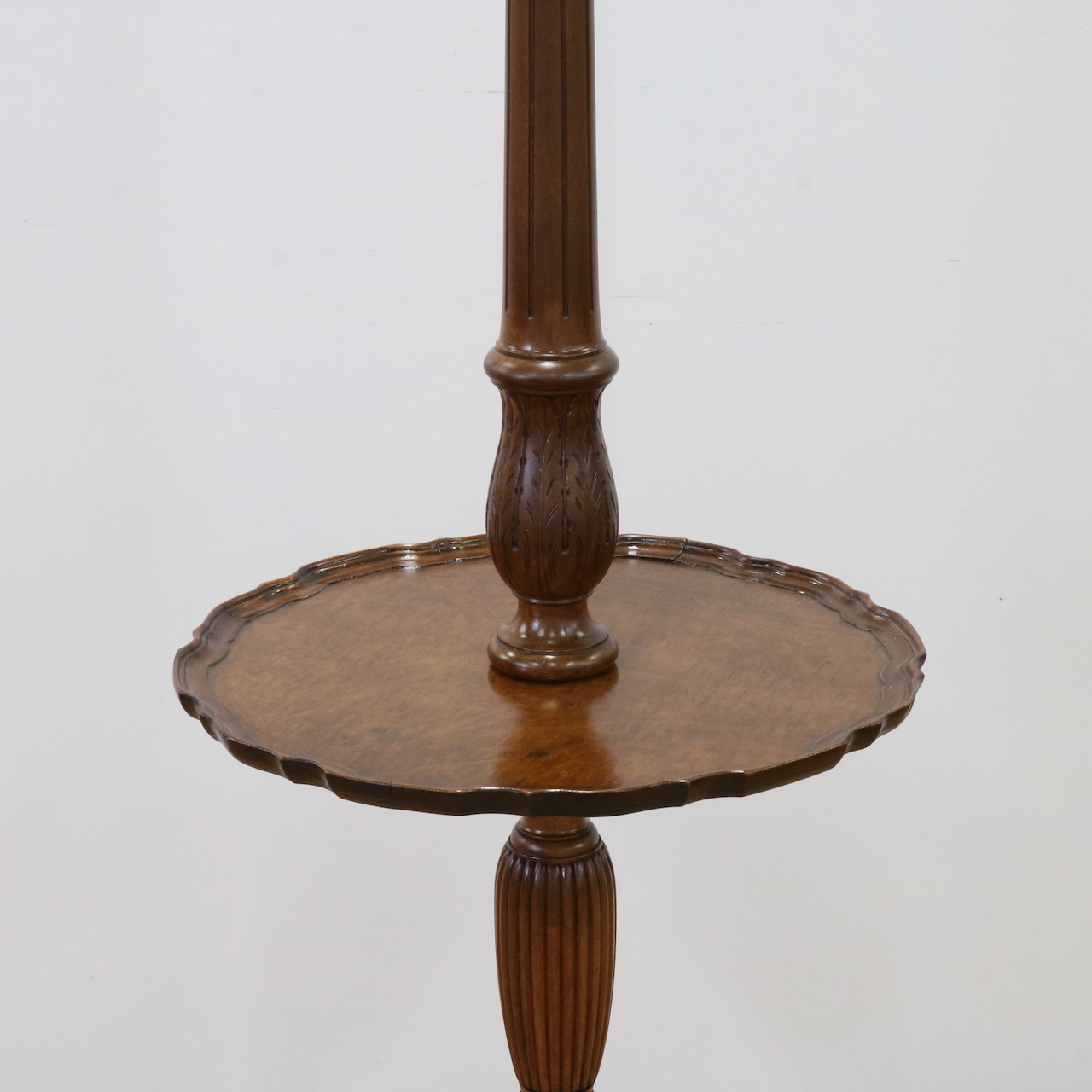 フロアスタンド