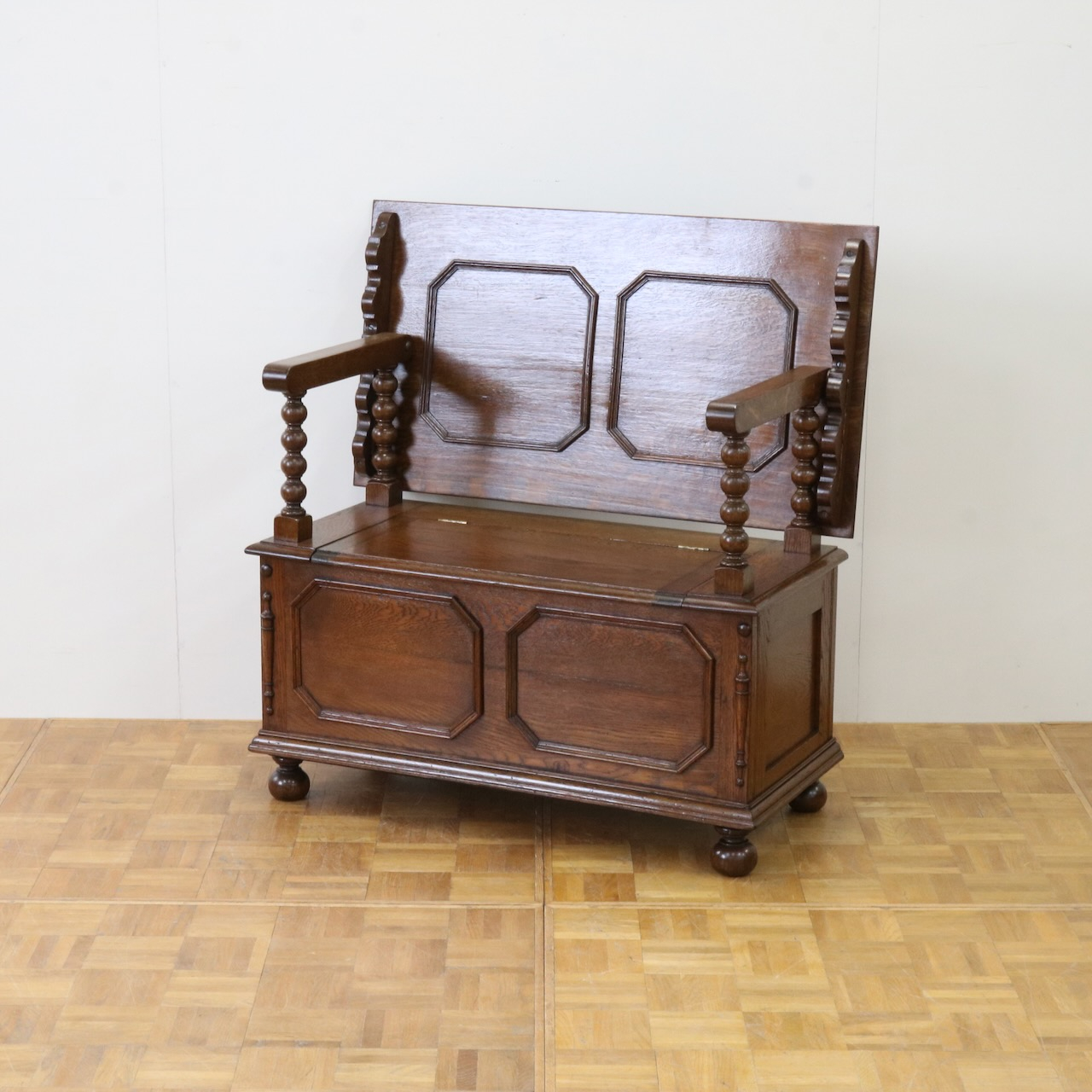 モンクスベンチ