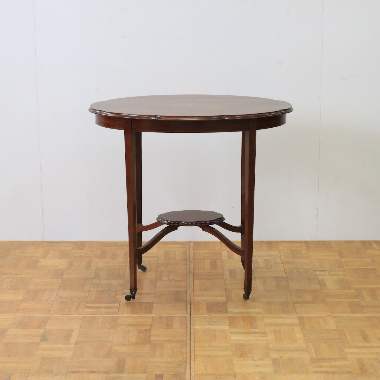 オケージョナルテーブル