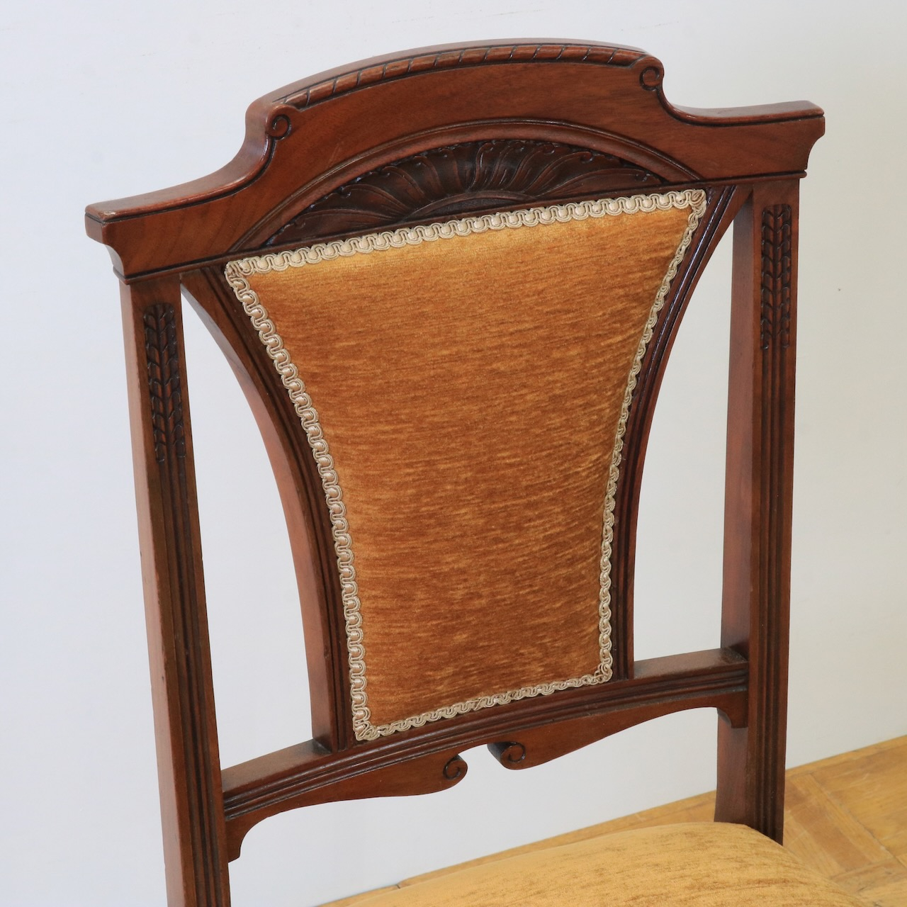 サイドチェアー