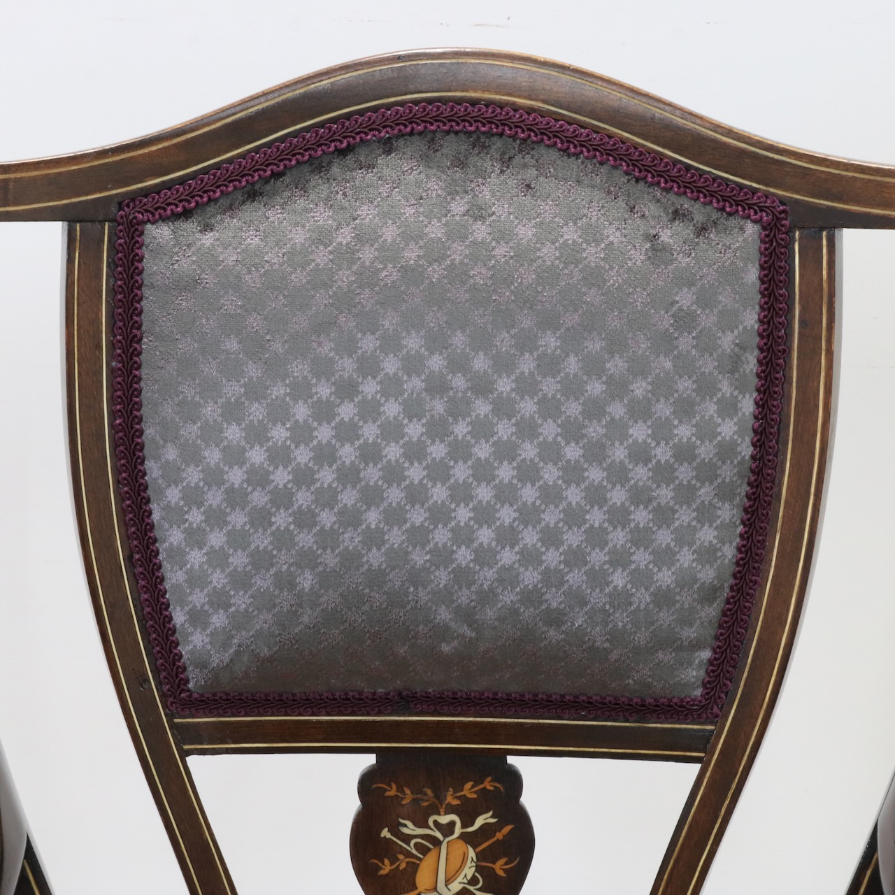 アームチェアー